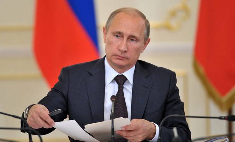 Путин призвал кабмин быть готовым к любому развитию ситуации в экономике