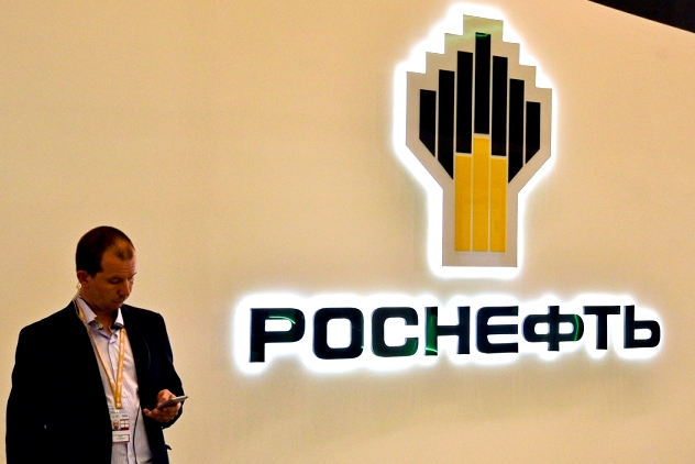 Сделка года: продажа акций "Роснефти" ставит шпильку санкциям Запада