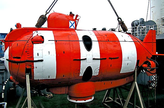 В Баренцевом море испытали автономный спасательный батискаф
