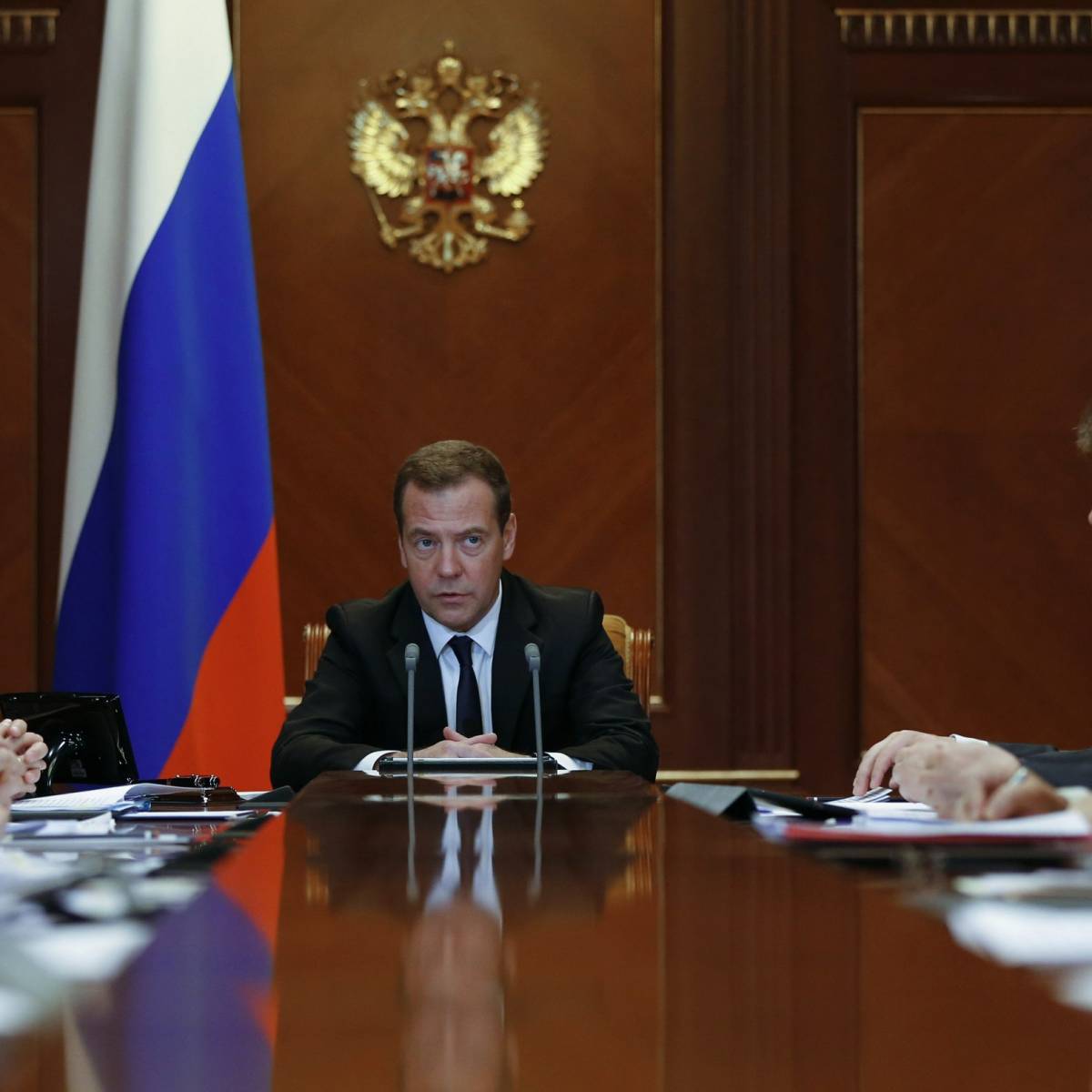 Бизнес выступил против Медведева