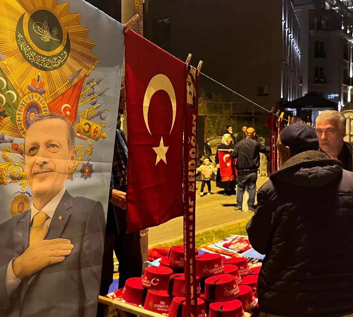 Победа Эрдогана обвалила лиру, но спасла Турцию от ЕС