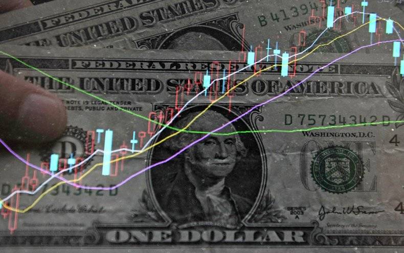 Доллар вновь будет по 100 рублей: дан прогноз валютного курса на 2024 год