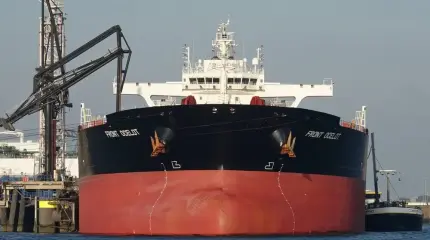 Российской нефти выкручивают руки: Персидский залив грузит супертанкеры