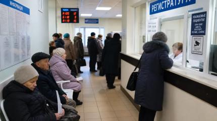 «Решение уже на столе» — пенсионерам хотят дать особые условия в медицине