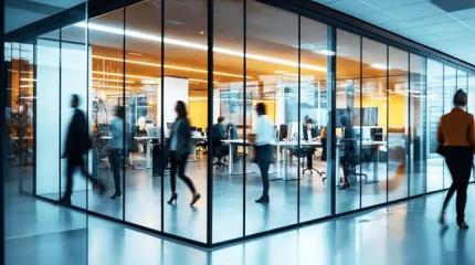 Россию ждет крутой замес из дефицита кадров, дорогих кредитов и «цифры»