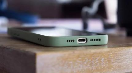 iPhone станет кирпичом: депутат рассказал, при каких условиях это случится