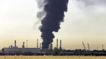 Иран повержен, Трамп распоряжается всей иранской нефтью. И что дальше?