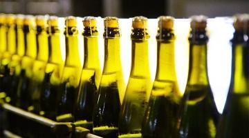 Цены на шампанское вырастут на 15% к Новому году