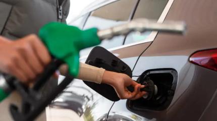 Топливо на нерве: Новак назвал четыре региона с острым дефицитом бензина