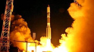 «Протон-М» с самым мощным российским спутником стартовал с Байконура