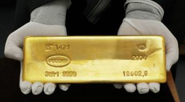 Золото растет в цене из-за удешевления доллара