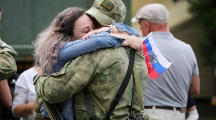 Деньги, долги и льготы: в Госдуме объяснили, что положено женам бойцов СВО