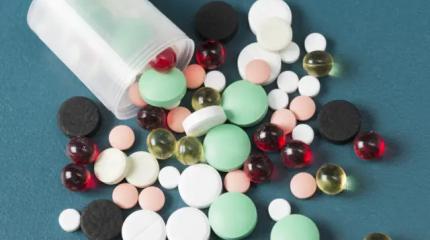 Лекарства-призраки: ЦРПТ выявил, что большинство БАДов в РФ не существуют