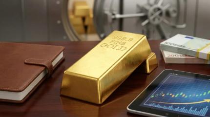 Цена золота обновила рекорд $4700: стоит ли покупать драгметалл сейчас