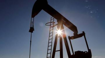Сокращение добычи нефти Россией и Саудовской Аравией – шаг от безысходности
