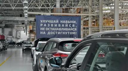 Белоруссию бьют санкциями, а экономика показывает рост