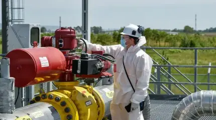 Япония, проклиная все на свете, тащит нефть из Казахстана. А Сахалин ближе