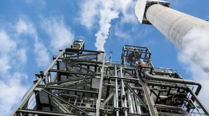 Вычерпывает запасы: Китай остался без дорогого СПГ