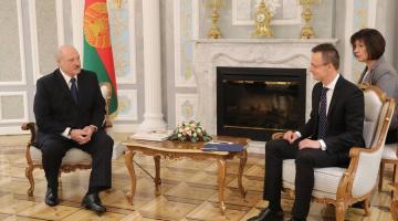Лукашенко пообещал возродить «Икарус»