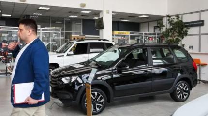 Семейный автомобиль: Почему Минпромторгу по душе опыт барышников Семейный автомобиль: Почему Минпромторгу по душе опыт барышников
