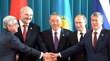 Евразийская интеграция для России: источник неприятностей или прибыли?
