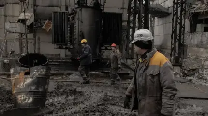 Энергокольцо лопнуло: Киев разрезало пополам ударом ВКС РФ