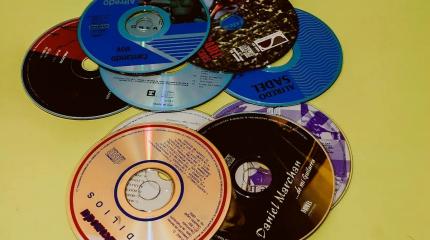 Прогресс наоборот: CD-диски и плееры – мегахит торговых сетей России