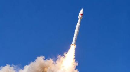Китай вывел на орбиту первую тройку спутников «Дитин-01»