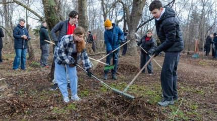 Новая Россия выходит на субботники и ждёт дома своих жителей