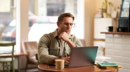 Самозанятых потрясут: эксперты раскрыли нюансы жёстких налоговых изменений