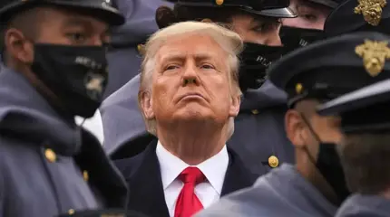 Трамп стал посмешищем после решения ослабить пошлины для Китая Трамп стал посмешищем после решения ослабить пошлины для Китая