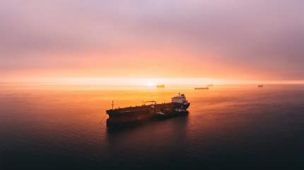 Политика перекраски: РФ приказала США прекратить преследовать свой танкер