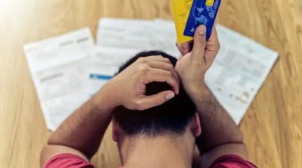 Мигрантам выставят счета: в России введут новые госпошлины для иностранцев Мигрантам выставят счета: в России введут новые госпошлины для иностранцев