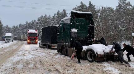 Польша намеренно провоцирует транспортный коллапс на границе с Белоруссией