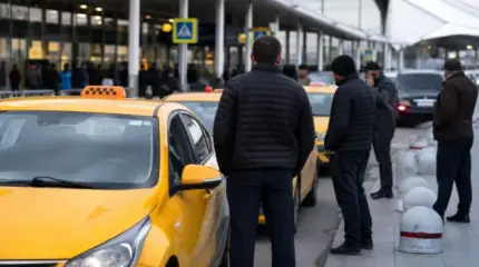Конец эпохи бомбил: вокзалы Москвы и «Внуково» зачищают от серых таксистов
