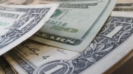 Худший период: доллар стал токсичной валютой из-за выходок Трампа