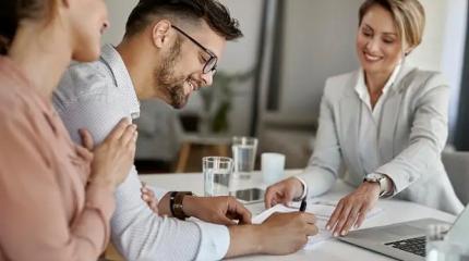 Страховые агенты остаются важнейшими игроками на рынке труда