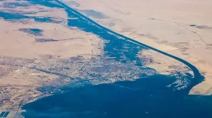 Неожиданный поворот: Суэцкий канал бьет рекорды