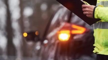 Штраф за «лысую резину»: российских автомобилистов заставят менять колёса