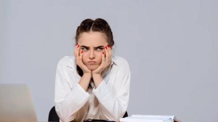Почти 40% россиян работают сверхурочно, но большинство не получают оплату