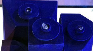 В США презентовали уникальные российские бриллианты