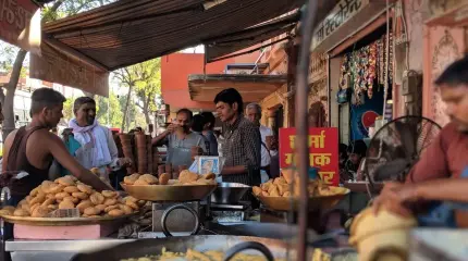 Общепит гиганта закрывается: в Индии становится невозможно приготовить еду