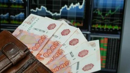 Летом доллар будет стоить и 95, и 100 рублей Летом доллар будет стоить и 95, и 100 рублей