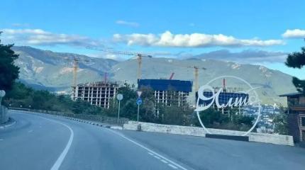 Дельцы-застройщики изуродовали исторические виды Ялты