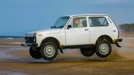 Россиянам предлагают привить привычку – менять автомобиль раз в 30 лет Россиянам предлагают привить привычку – менять автомобиль раз в 30 лет