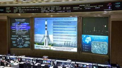 Пока Маск готовится к полету на Марс, «Роскосмос» набирает добровольцев