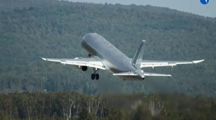 Импортозамещение на крыльях: Россия подняла в воздух серийный «Суперджет»