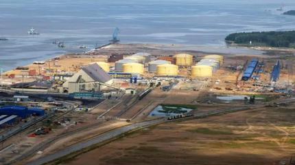 «Ты что творишь?»: Зеленскому позвонили из Вашингтона из-за Усть-Луги