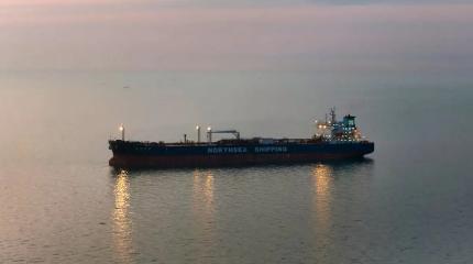 Танкер с российской нефтью, шедший на Кубу, неожиданно разгрузился в Венесуэле