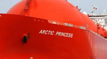 Мировому экспорту СПГ угрожает недостаток СПГ-танкеров